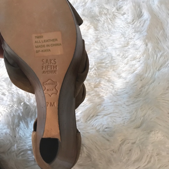 SALE‼️ Brand NEW Saks Fifth Ave sandals!!!! SOLD - Picture 3 of 3